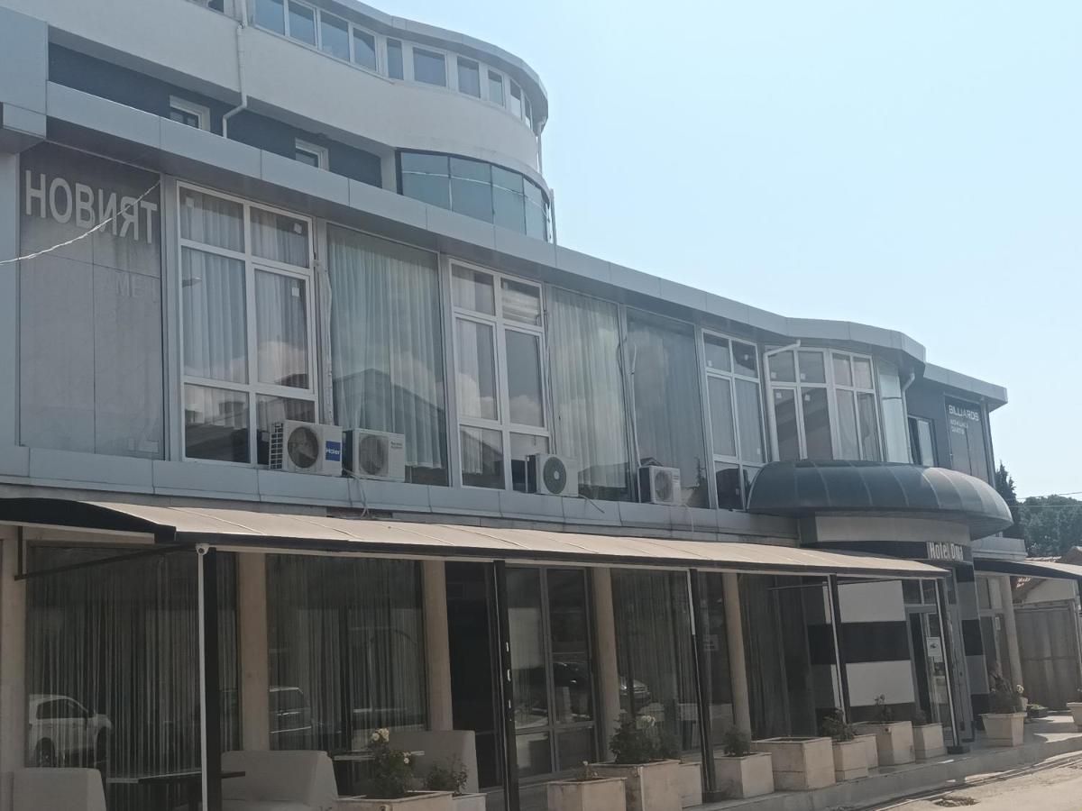 Apartments Danita & Restaurant&Pool Bar Warna Exterior foto